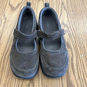 Women’s L.L. Bean Suede Mary Jane Comfort Shoes Size 10